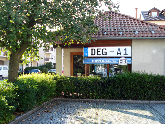 Schilderpartner für Autoschilder in Deggendorf