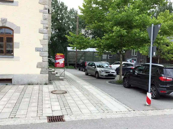 Außenansicht vom Kooperationspartner von Bavaria Autoschilder in Hauzenberg