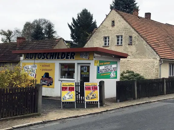 Außenansicht vom Schilder Service in Niesky Außenansicht vom Kooperationspartner vom Schilder Service in Niesky