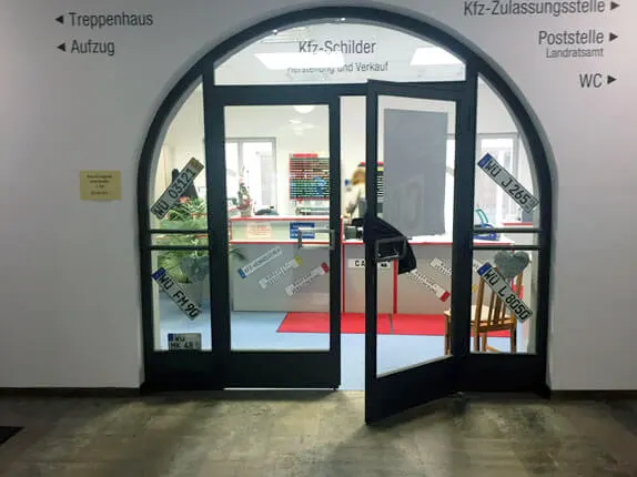 Außenansicht von Autoschilder Steininger in Ochsenfurt Außenansicht vom Kooperationspartner von Autoschilder Steininger in Ochsenfurt