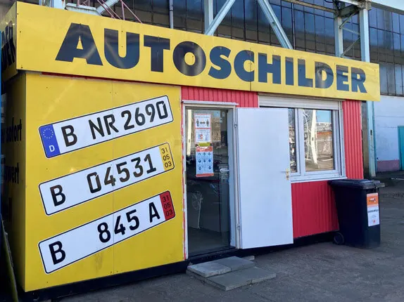 Außenansicht vom Kooperationspartner vom Schilderdienst STK in Berlin-Lichtenberg