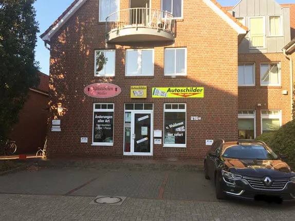 Außenansicht vom Schilderpartner für Autoschilder Tönjes in Wardenburg