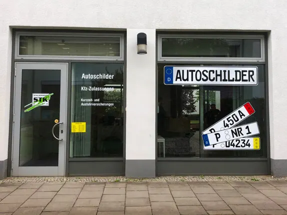 Außenansicht vom Kooperationspartner vom Schilderdienst STK in Potsdam