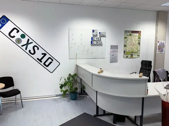 Innenansicht vom Kooperationspartner vom Auto Reflex Schilderdienst in Chemnitz