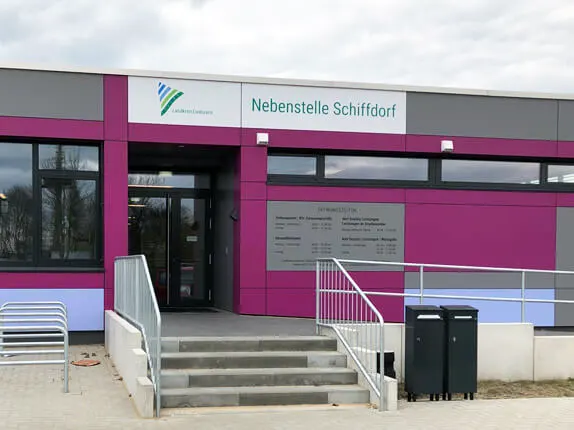 Außenansicht von Schilderpartner für Autoschilder CUX in Schiffdorf