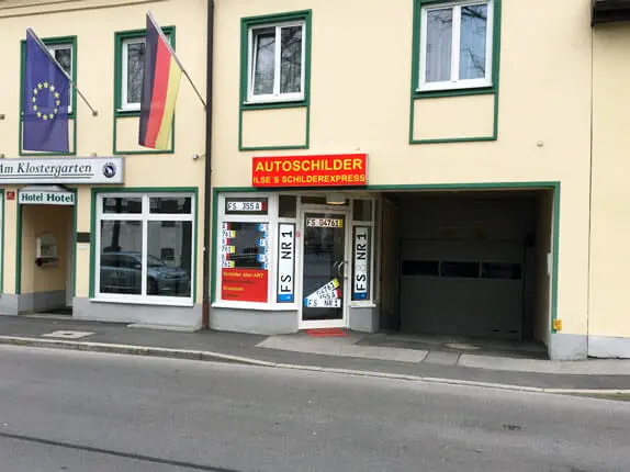 Außenansicht vom Kooperationspartner von Bavaria Autoschilder in Freising