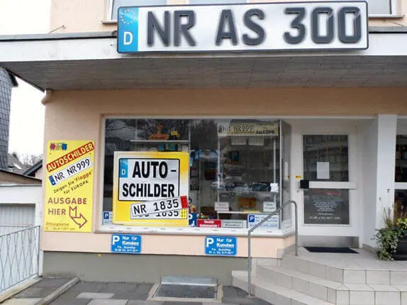 Außenansicht vom Kooperationspartner von Buffalo Autoschilder in Asbach