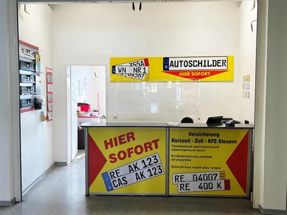 Innenansicht vom Kooperationspartner für Autoschilder Tönjes in Marl