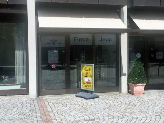 Außenansicht bei Autoschilder Tönjes in Sehnde