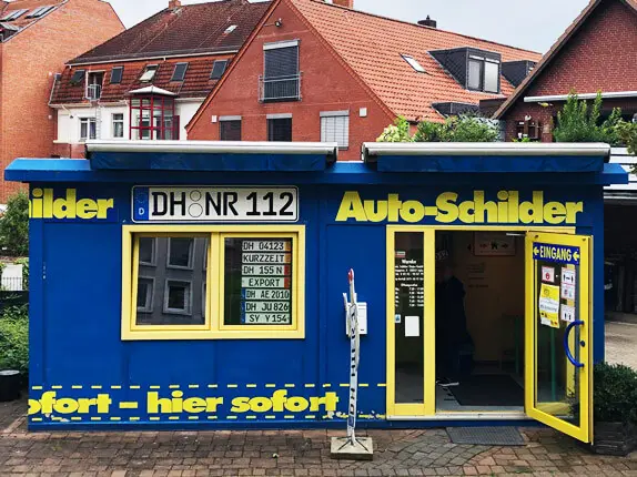 Außenansicht vom Kooperationspartner für Autoschilder bei Schilder Tönjes in Syke