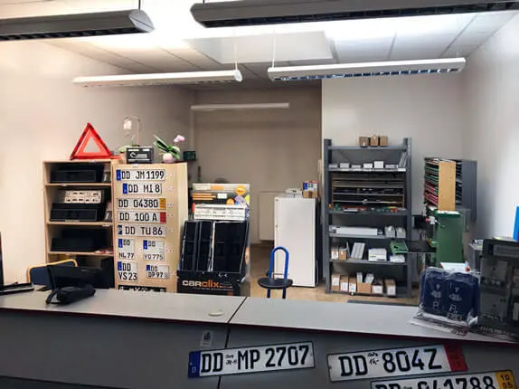 Außenansicht vom Kooperationspartner vom Auto Reflex Schilderdienst in Dresden