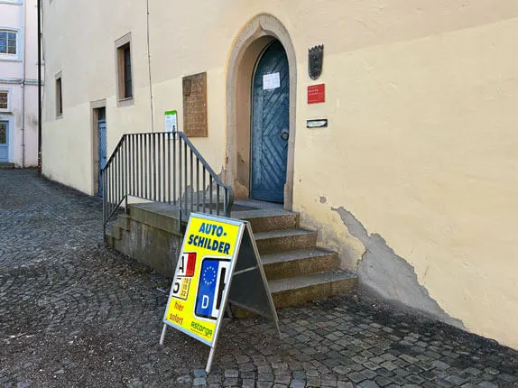 Außenansicht von Autoschilder & Zulassungen Bavaria in Münsingen