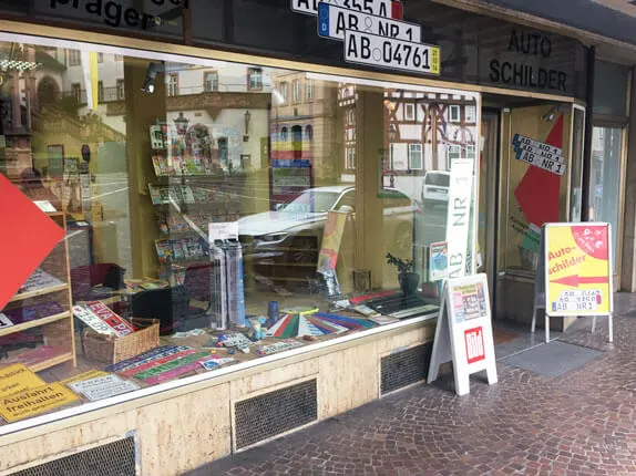 Außenansicht vom Kooperationspartner von Autoschilder Steininger in Aschaffenburg